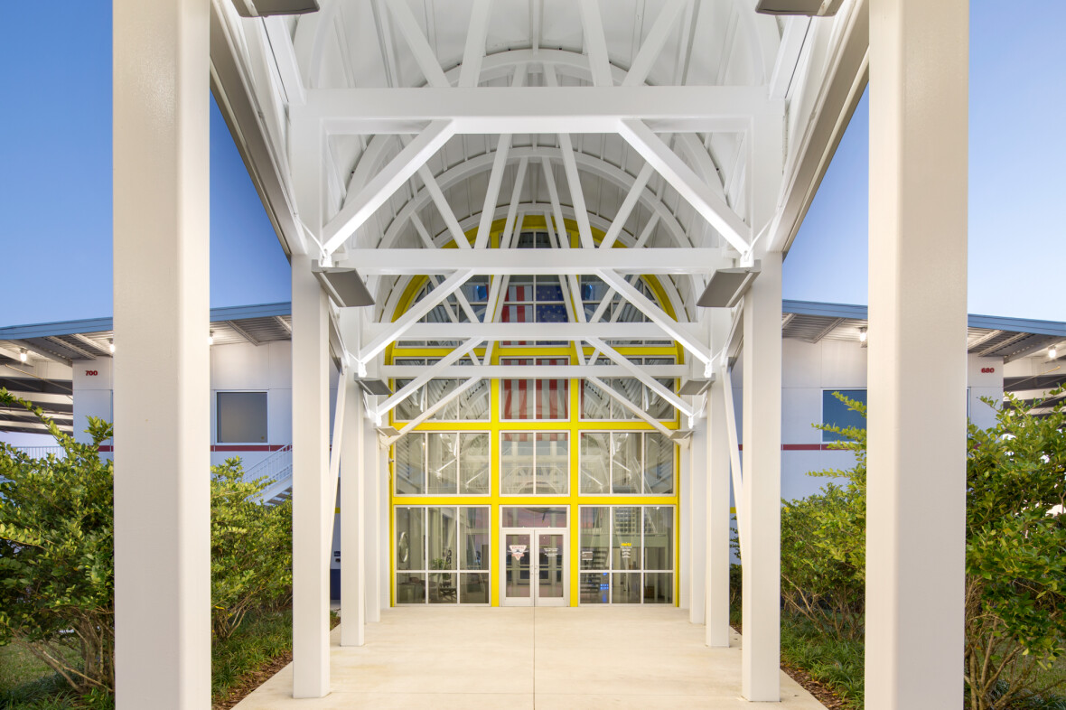 Terminal At Fernandina Beach Municipal Airport 2078